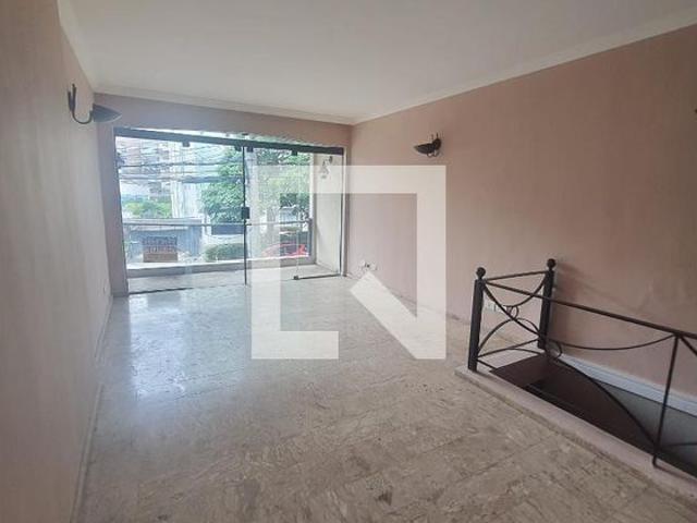 Casa aluguel em Região Imediata de São Paulo, Região Metropolitana de São Paulo