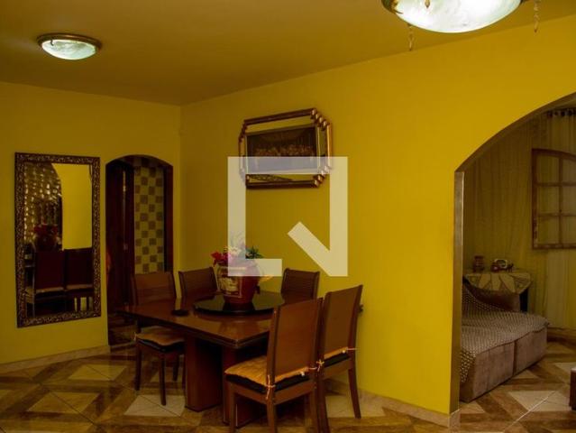 Casa aluguel em Região Geográfica Imediata do Rio de Janeiro, Região Metropolitana do Rio de Janeiro