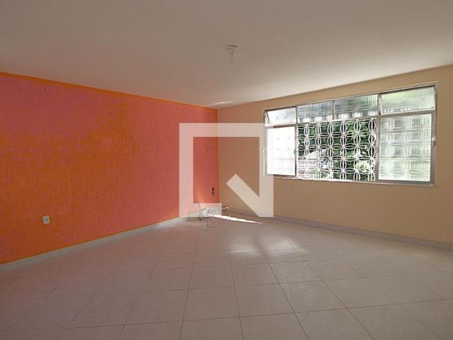 Casa aluguel em Região Geográfica Imediata do Rio de Janeiro, Região Metropolitana do Rio de Janeiro