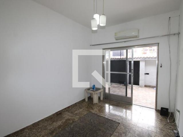 Casa aluguel em Região Geográfica Imediata do Rio de Janeiro, Região Metropolitana do Rio de Janeiro