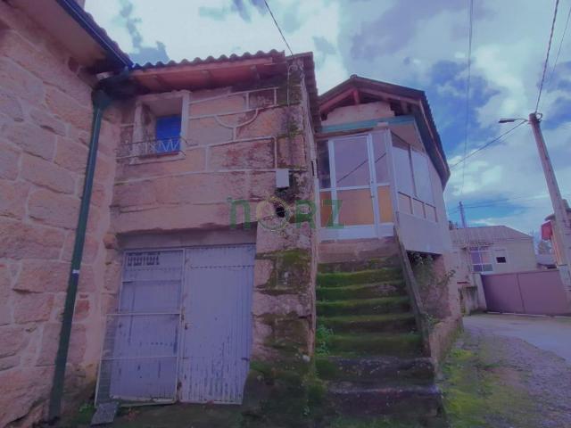 Casa en venta en Ourense, Galicia