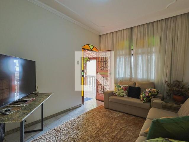 Casa aluguel em Região Geográfica Imediata de Belo Horizonte, Região Metropolitana de Belo Horizonte