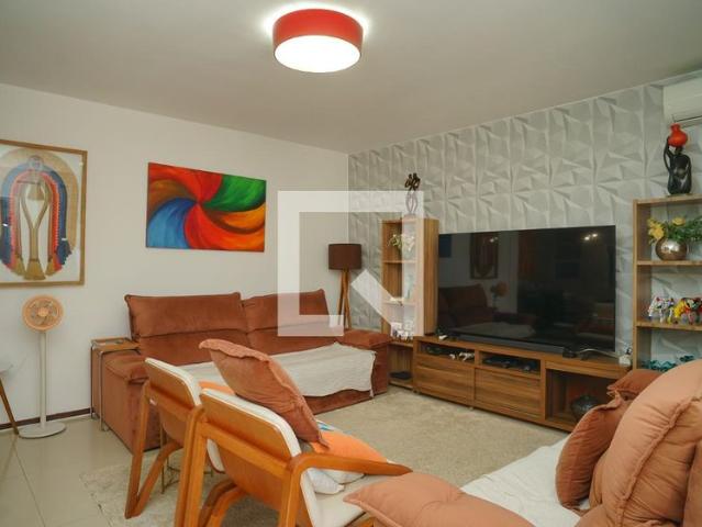 Casa aluguel em Região Geográfica Imediata do Rio de Janeiro, Região Metropolitana do Rio de Janeiro