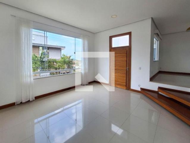 Casa aluguel em Camboinhas, Niterói