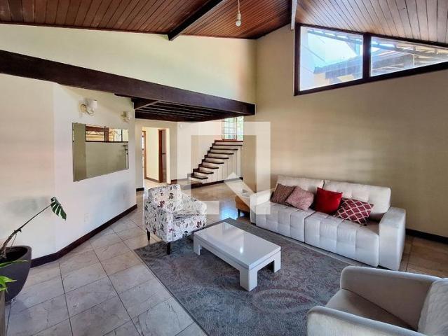 Casa aluguel em Piratininga, Niterói