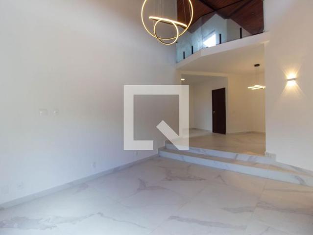 Casa aluguel em Região Geográfica Imediata do Rio de Janeiro, Região Metropolitana do Rio de Janeiro