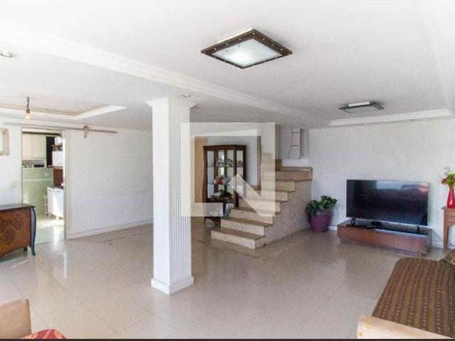 Casa aluguel em Piratininga, Niterói