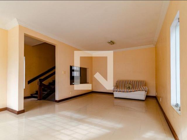 Casa aluguel em Região Geográfica Imediata de Salvador, Região Metropolitana de Salvador