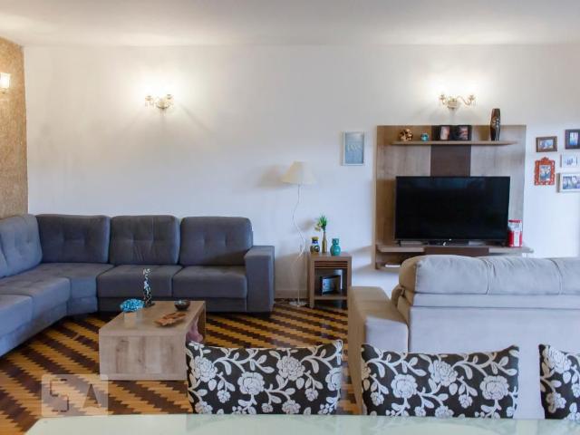 Casa aluguel em Região Imediata de São Paulo, Região Metropolitana de São Paulo