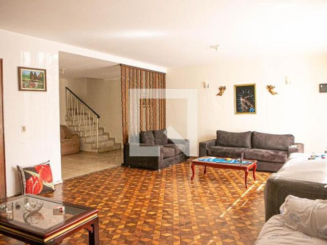 Casa aluguel em Região Imediata de São Paulo, Região Metropolitana de São Paulo
