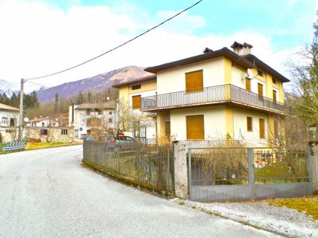 Villa Indipendente in vendita a Bardo, Friuli-Venezia Giulia