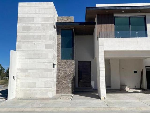 Casa en venta en Arteaga, Coahuila
