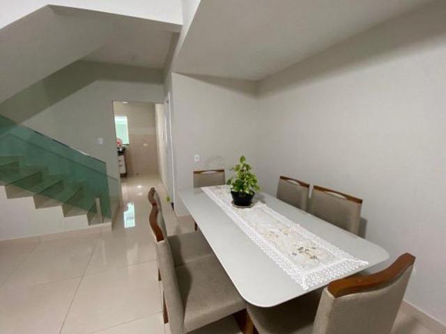 Casa venda em Região Geográfica Imediata de Londrina, Londrina
