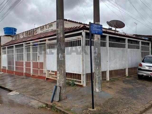 Casa venda em Região Geográfica Imediata do Distrito Federal, Região Integrada de Desenvolvimento do Distrito Federal e Entorno