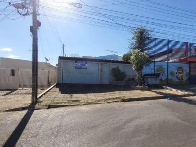 Casa venda em Região Geográfica Imediata do Distrito Federal, Região Integrada de Desenvolvimento do Distrito Federal e Entorno