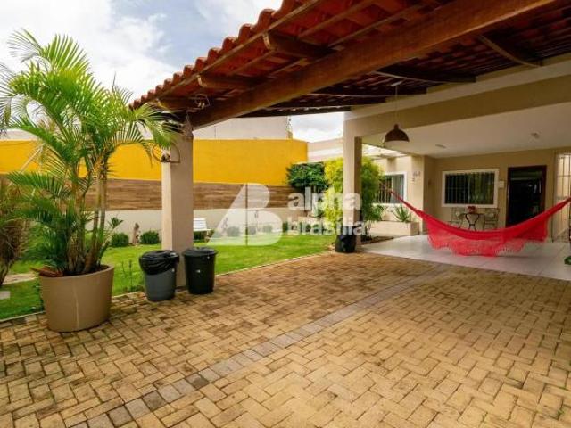 Casa venda em Região Geográfica Imediata do Distrito Federal, Região Integrada de Desenvolvimento do Distrito Federal e Entorno