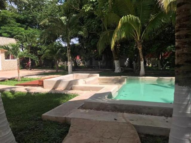 QUINTA EN VENTA CHICXULUB PUEBLO, YUCATÁN. MEDIA HECTAREA