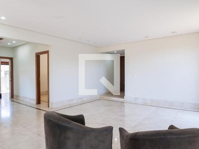 Casa aluguel em Região Geográfica Imediata de Belo Horizonte, Região Metropolitana de Belo Horizonte