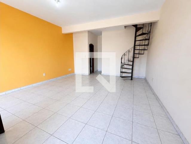 Casa aluguel em Região Geográfica Imediata do Rio de Janeiro, Região Metropolitana do Rio de Janeiro