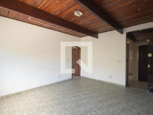 Casa aluguel em Região Geográfica Imediata do Rio de Janeiro, Região Metropolitana do Rio de Janeiro