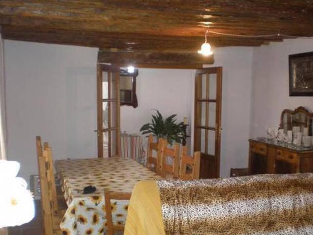 Casa en alquiler en Agrón