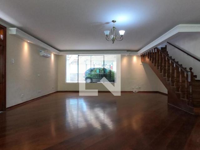 Casa aluguel em Região Imediata de São Paulo, Região Metropolitana de São Paulo