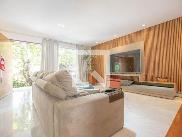 Casa aluguel em Região Geográfica Imediata de Belo Horizonte, Região Metropolitana de Belo Horizonte