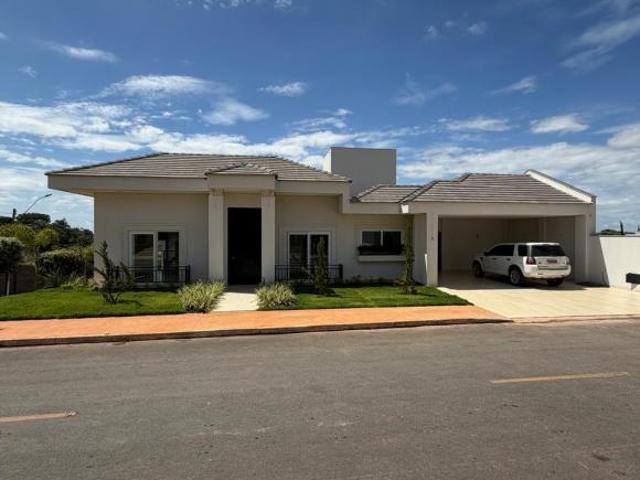 Casa venda em Região Geográfica Imediata de Luziânia, Região Integrada de Desenvolvimento do Distrito Federal e Entorno