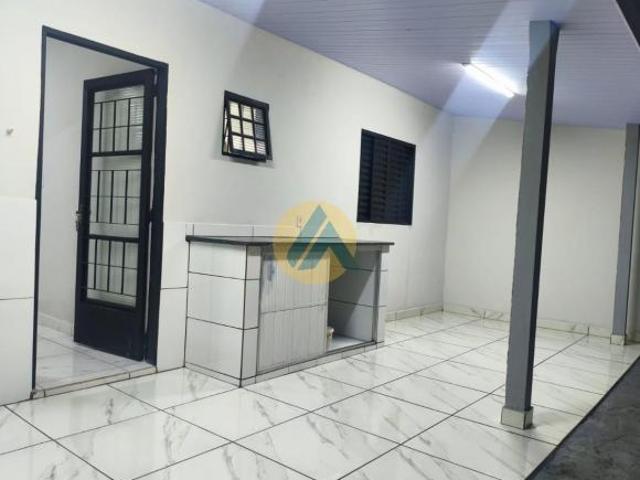Casa venda em Penha II, Passos