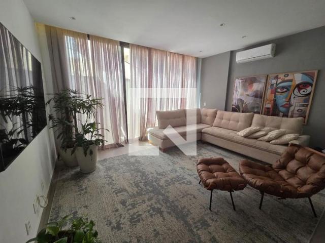 Casa aluguel em Região Geográfica Imediata do Rio de Janeiro, Região Metropolitana do Rio de Janeiro