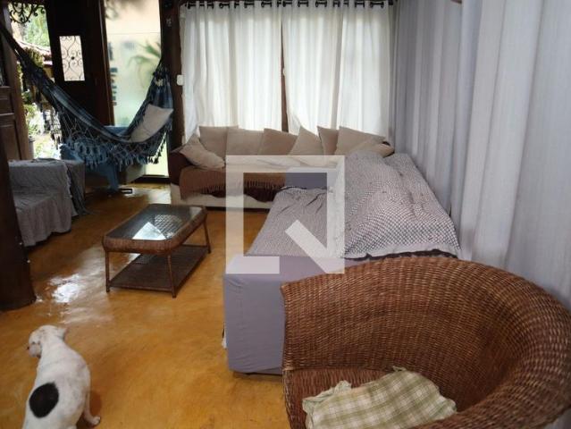 Casa aluguel em Região Geográfica Imediata do Rio de Janeiro, Região Metropolitana do Rio de Janeiro