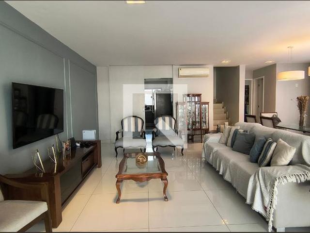 Casa aluguel em Região Geográfica Imediata do Rio de Janeiro, Região Metropolitana do Rio de Janeiro