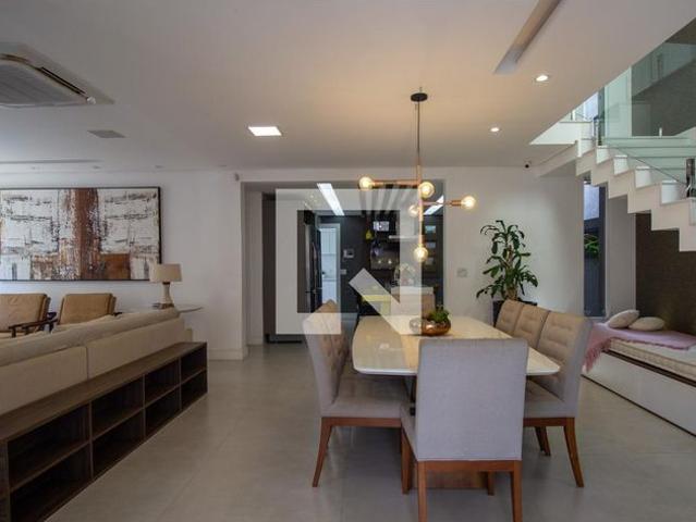Casa aluguel em Região Geográfica Imediata do Rio de Janeiro, Região Metropolitana do Rio de Janeiro