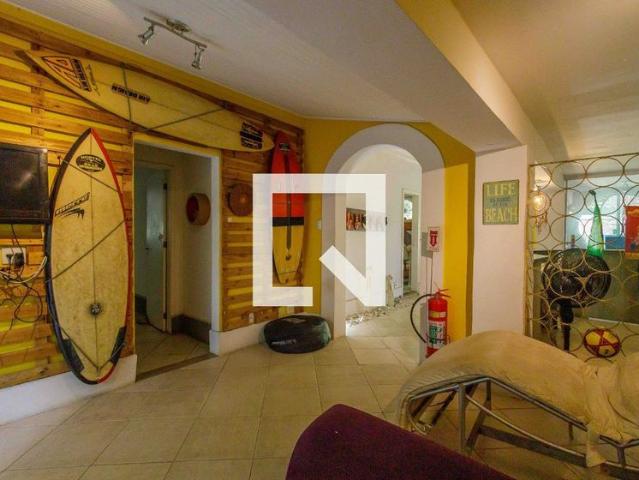 Casa aluguel em Região Geográfica Imediata do Rio de Janeiro, Região Metropolitana do Rio de Janeiro
