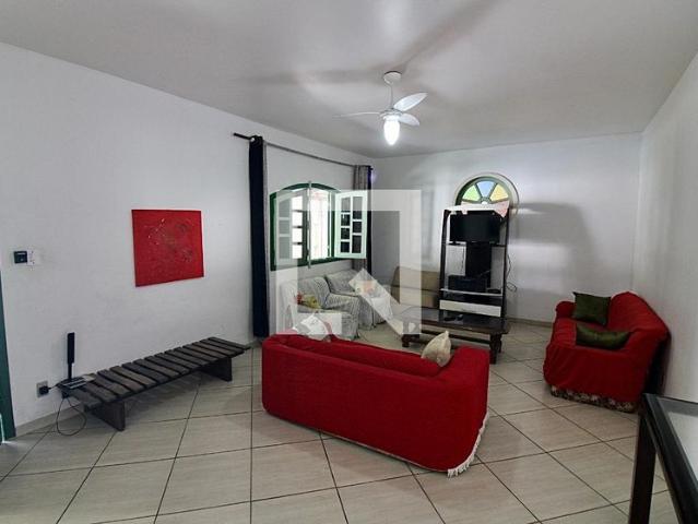 Casa aluguel em Região Geográfica Imediata do Rio de Janeiro, Região Metropolitana do Rio de Janeiro