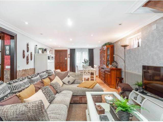 Casa en venta en Lena, Asturias