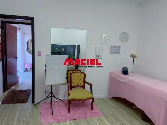 Casa venda em Região Imediata de São José dos Campos, Região Metropolitana do Vale do Paraíba e Litoral Norte