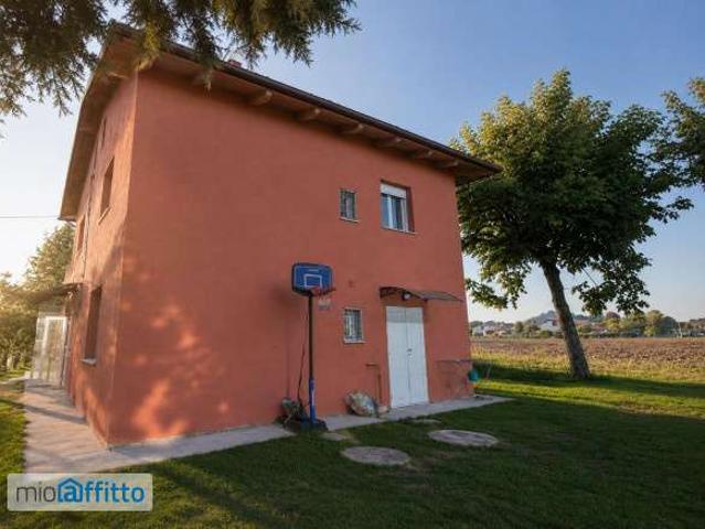 Villa Indipendente in affitto a Bevilacqua, Cento