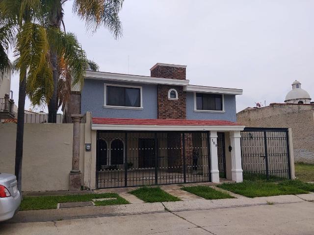 Casa en renta en Tlajomulco De Zúñiga, Jalisco