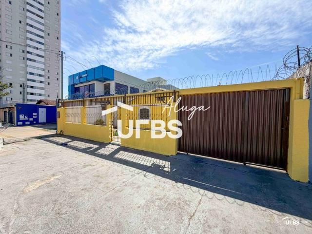 Casa aluguel em Região Geográfica Imediata de Goiânia, Goiânia