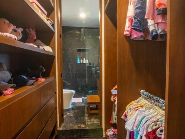 Casa Residencial Con 4 Recamaras y Piscina
