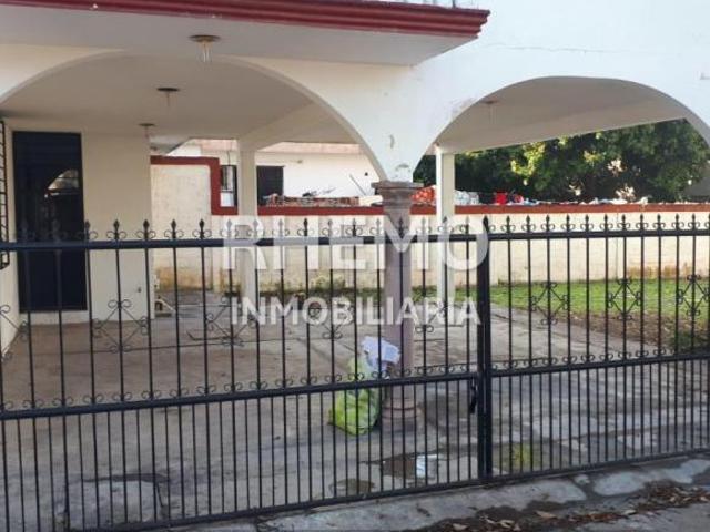 Casa Residencial en Venta Col. Del Valle, Tuxpan, Ver