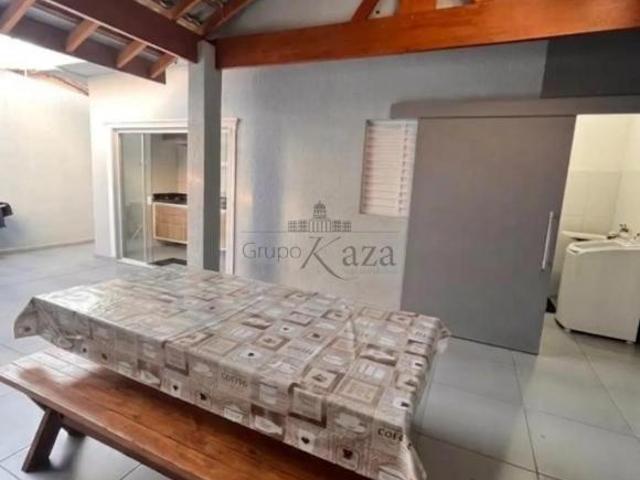 Casa venda em Região Imediata de São José dos Campos, Região Metropolitana do Vale do Paraíba e Litoral Norte