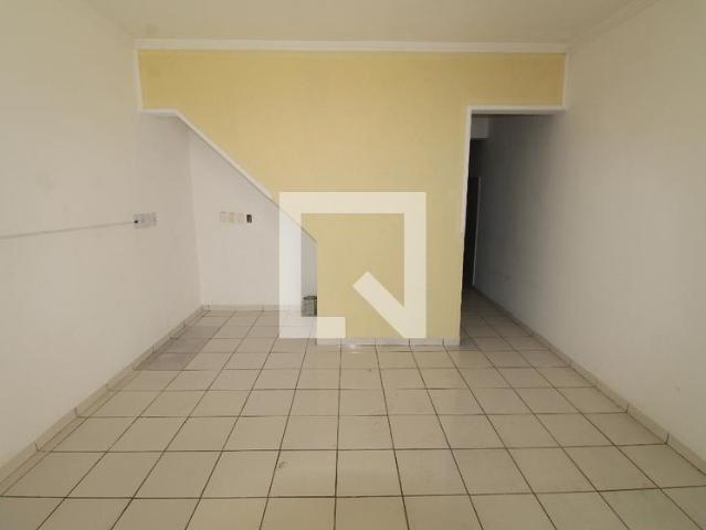 Casa aluguel em Região Imediata de São José dos Campos, Região Metropolitana do Vale do Paraíba e Litoral Norte