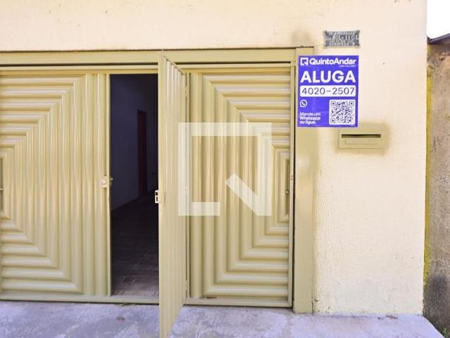 Casa aluguel em Goiânia, Setor Garavelo