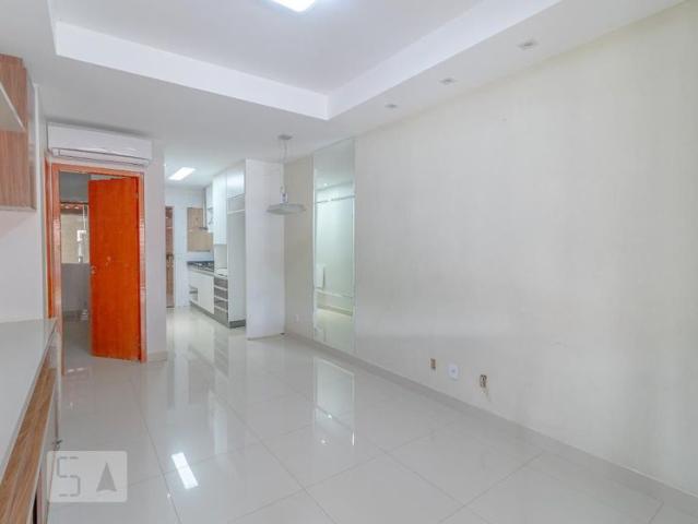 Casa aluguel em Região Geográfica Imediata de Goiânia, Goiânia