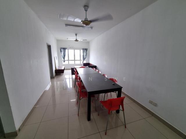 Serviced Residence for sale in Petaling, Damansara Damai