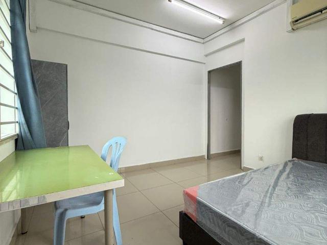 Room for rent in Petaling, Damansara Damai