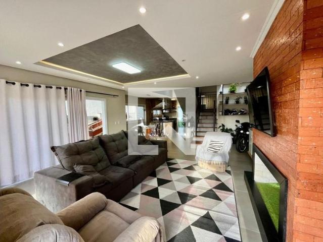 Casa aluguel em Região Geográfica Imediata de Porto Alegre, Região Metropolitana de Porto Alegre