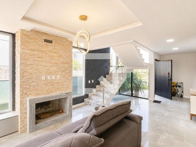 Casa aluguel em Região Geográfica Imediata de Porto Alegre, Região Metropolitana de Porto Alegre